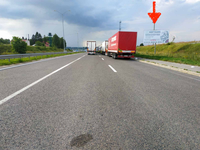 Billboard Lviv route,  Rava-Rus'ka, kordon, na kordon z resp. Pol'sa, avtodoroga L'viv - Rava - Rus'ka (M-09), 50m. do pogranicnogo postu