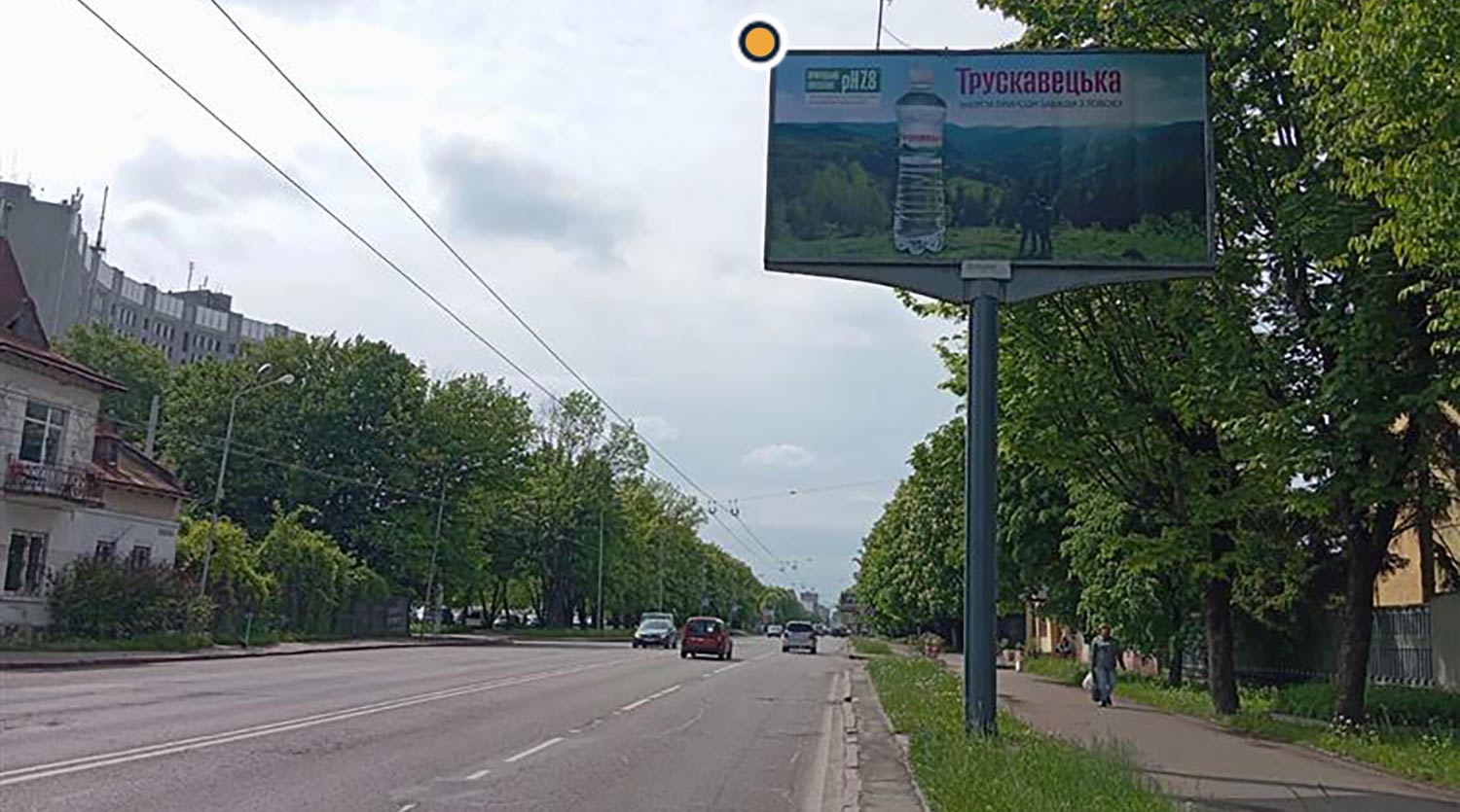 Billboard Lviv,  Strijs'ka st., 70, vid centru