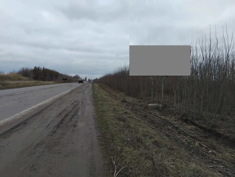 Billboard Gorodische (Volinska region),  s.Girka Polonka (pri vizdi v misto Luc'k,  trasa L'viv-Gorohiv-Luc'k)  0,5 km vid Luc'ka