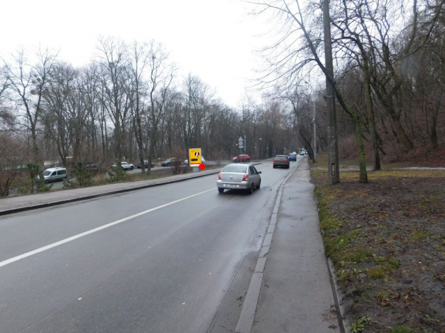 Citylight Kyiv,  Паркова дорога, поворот до Зеленого театру, в центр