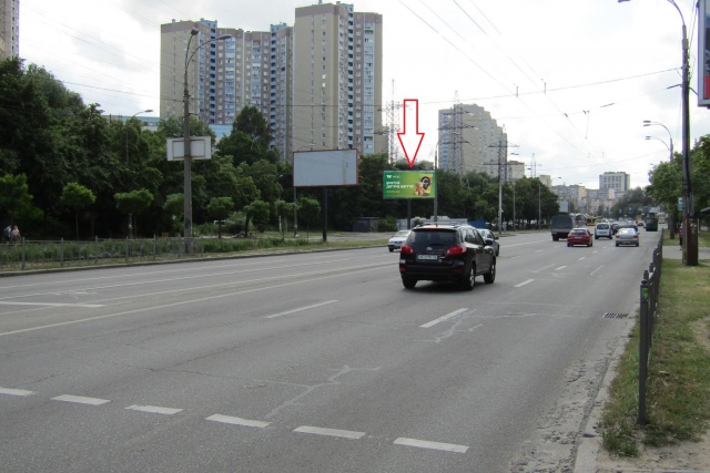 Billboard Kyiv,  Pravdi prosp., 17V (ATB-market, TC "Ornament"), v napramku  Natalii Uzvij st.