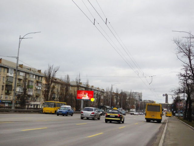 Билборд Киев,  просп. Соборності (Возз’єднання), навпроти буд.5, 2-й від Дарницької пл., з центру