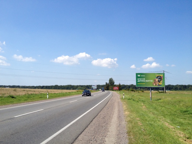 Billboard Lviv route,  Kil'ceva doroga (Avtodoroga M 06 Kiiv-Cop), km 530 + 600, 500 m vid AZS AS 24, v napramku mista L'viv