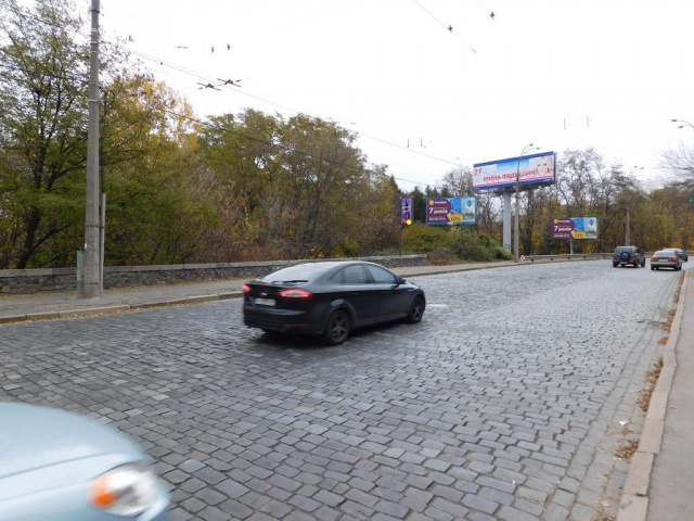 Ситилайт Киев,  Пoдільскій узвіз, в напрямку  від Кирилівська вул. (Фрунзе)