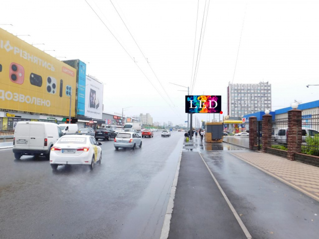 Video billboard Kyiv,  Бандери Степана пр-т 23, ТЦ "Городок", АТБ, Комфи, Ельдорадо, рух в напрямку ст. м. Почайна