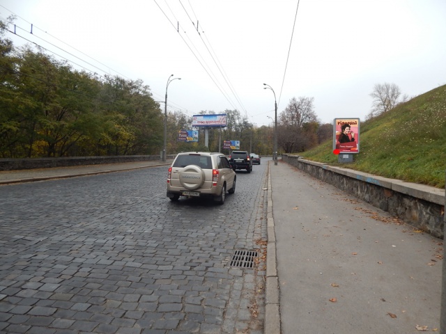 Ситилайт Киев,  Пoдільскій узвіз, в напрямку до вул.Овруцька