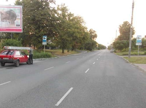 Billboard Cherkasy,  Nadpil'na st. (Il'ina st.), 65 - Brativ Ahnenkiv prov. (Zovtnevij prov.)