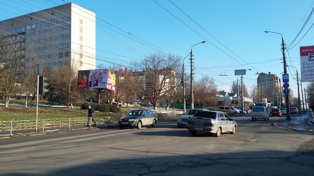 Billboard Chernivtsi,  Rus'ka st. - Fastivs'ka st.