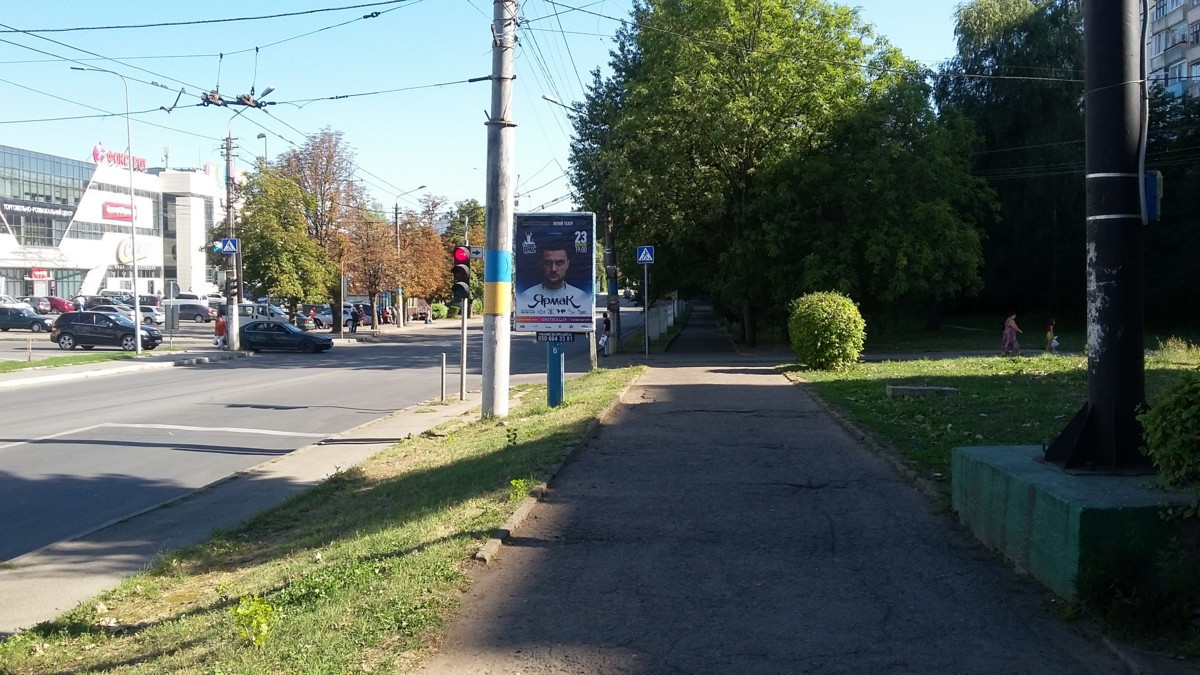 Ситилайт Черновцы,  вул. Головна, 204-В, пішохідний перехід, ТЦ Depot