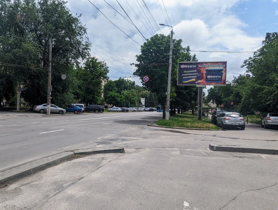 Билборд Винница,  вул.Київська,49   - Георгія Нарбута (колишня Грибоєдова) вул., супермаркет "Київський"