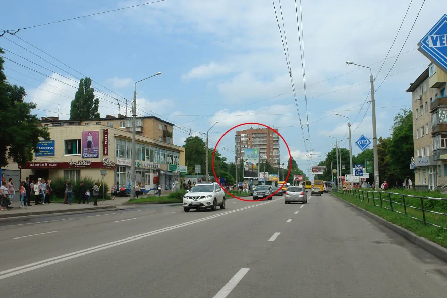 Призма Полтава,  вул. Івана Мазепи (Калініна) / вул.23 Вересня ВЕРТ.(призматрон) ВЕРТ.