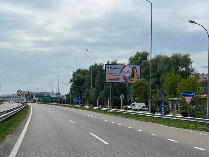 Billboard Khodosivka,  Новообухівське шосе, 4 - 150 м перед рестораном «Аль Фреско»  (в напрямку на                     с. Ходосівка)