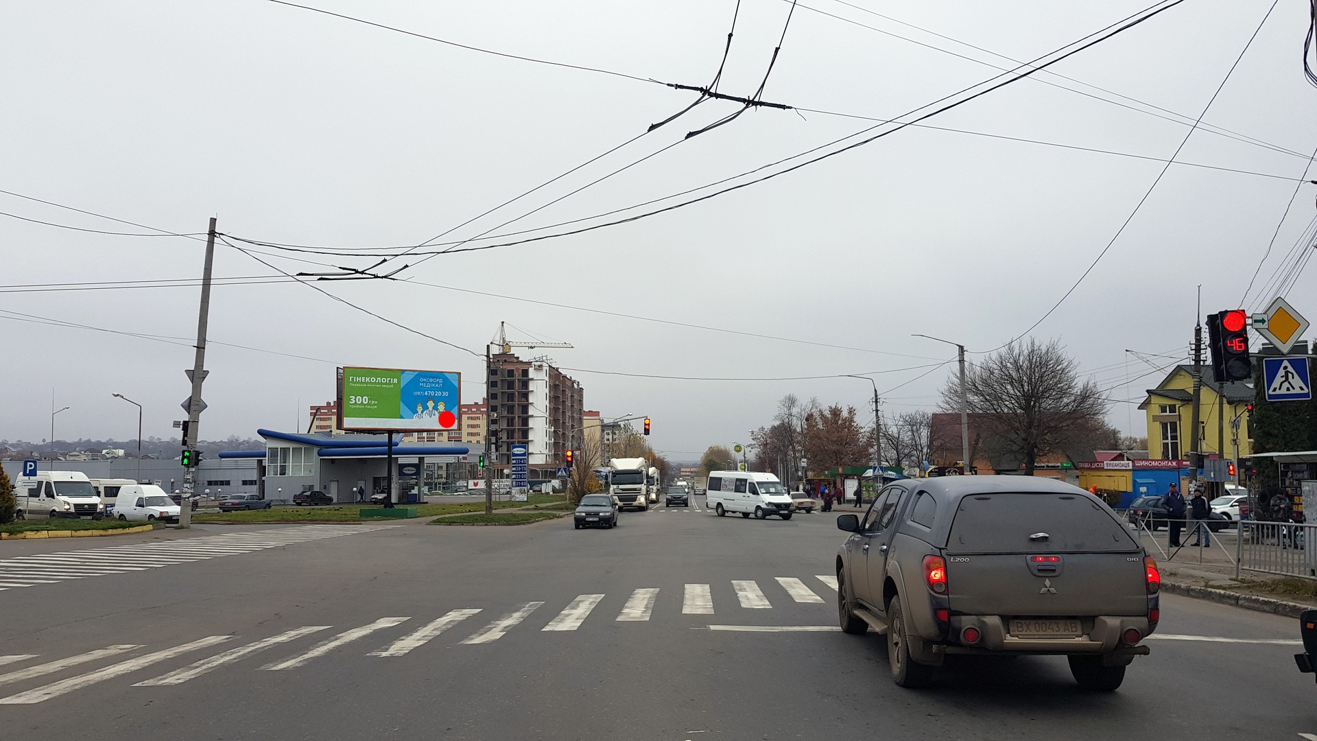 Billboard Khmelnitsky,  perehresta av.Miru-st.Trudova ta Vinnic'kogo sose. nepodalik: avtorinok, avtosaloni vsih vidomih brendiv, kil'ka AZS, Avtovokzal No1 (vid centru)