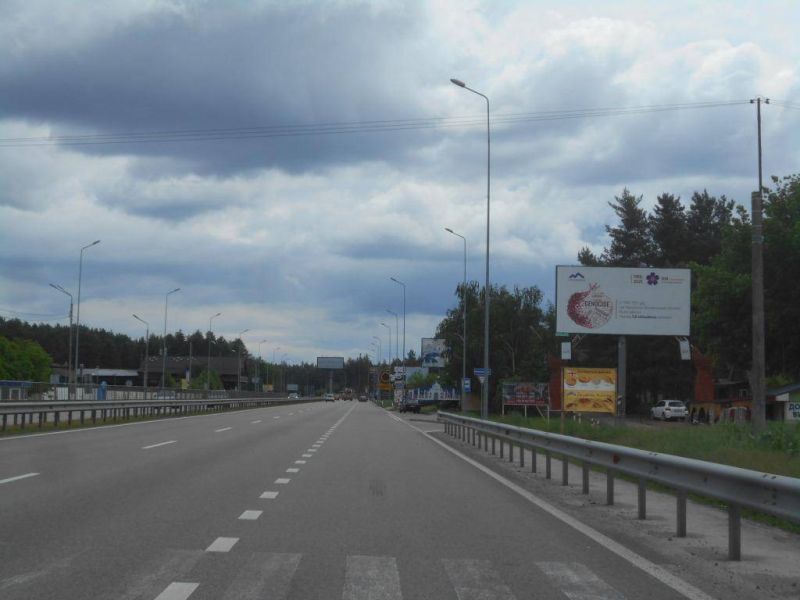 Billboard Pidgirtsi,  Dniprovs'ke sose, trasa N-01 "Kiiv-Znam'anka", km 26+800 pravo, cerez 550m pisla povorotu na s. Pidgirci, cerez 400m pisla AZS BRSM