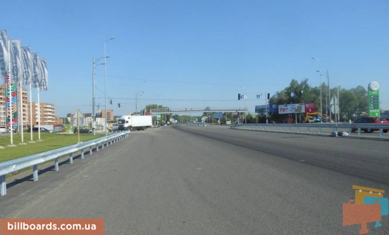 Billboard Khodosivka,  Dniprovs'ke sose, trasa N-01 "Kiiv-Znam'anka", km 23+650 livo, povorot na s. Hodosivku, bila AZS UPG, cerez 150m pisla TC "MegaMarket", livij