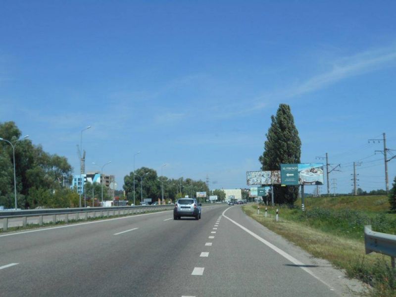 Billboard Khodosivka,  Dniprovs'ke sose, trasa N-01 "Kiiv-Znam'anka", km 23+200 livo, navproti sadovogo centru "Interflora", cerez 380m pisla AZS UPG