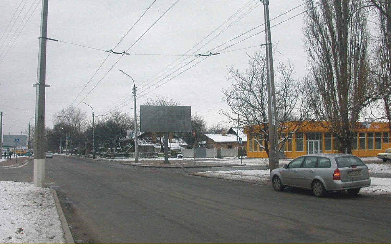 Билборд Черкассы,  вул. Одеськая, 20  (маг. Файномаркет)