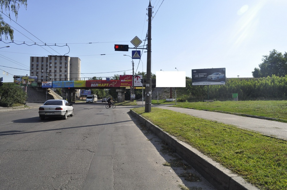 Billboard Cherkasy,  st. Smilans'ka - st. Nebesnoi Sotni
