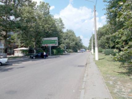 Билборд B в Одессе, 3х6  Варненськая вул., 10(300 м. до "Парку Горького" парк Марка Твена (парк Горького)) фото 1