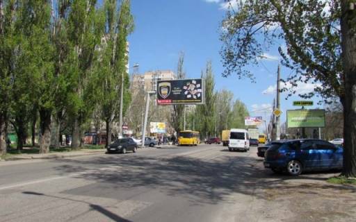Билборд B в Одессе, 3х6  Князя Володимира Великого просп.(Добровольського просп.)., 113 - Давида Ойстраха вул. (Гаршина) фото 1