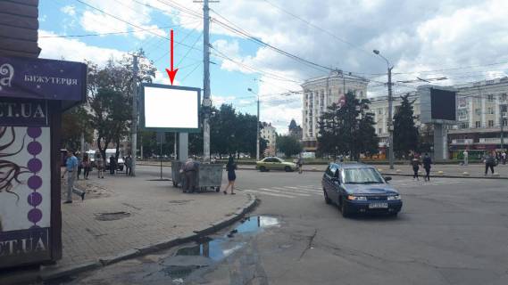 Білборд, Бігборд (Борд)  B у Дніпро (Дніпропетровськ), 3.14х2.32  пл. Вокзальна, 2 Фото 1