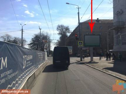 Скролер, Скрол A у Дніпро (Дніпропетровськ) t049A5,просп. Дмитра Яворницького (Карла Маркса) - просп. Науки (Гагаріна), рух у бік набережної перед пехрестям на світлофорі - 229753 Фото 1