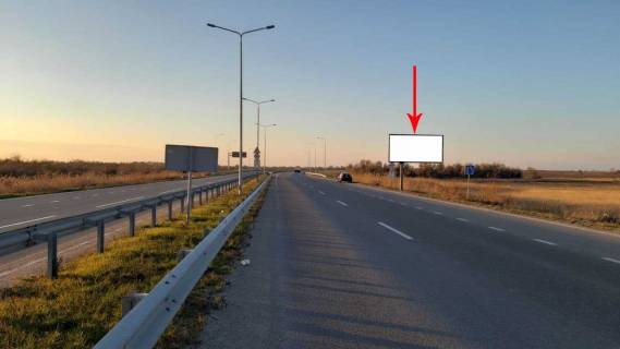 Білборд, Бігборд (Борд)  A у Єлизаветівці, 6х3  Н-Т-04-41, км 0+220 (праворуч), Рух від Дніпра, за розв'язкою на с. Єлизаветівка (м. Кам'янське), с. Лобойківка Фото 1