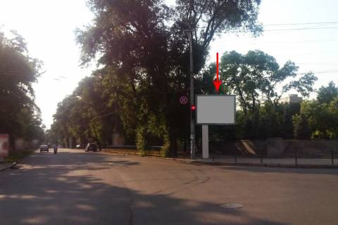 Scrolller, Scroll A in Dnipro (Dnipropetrovsk), 3.14х2.32  prosp. Puskina, vhid v skver Geroiv, bila svitlofora  - 168958 Photo 1