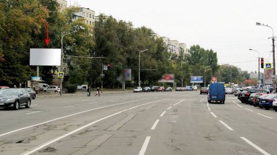 Билборд B в Днепр (Днепропетровск) s139Б,просп. Героїв, 12 навпроти ТЦ "Кодак", біля світлофора фото 1