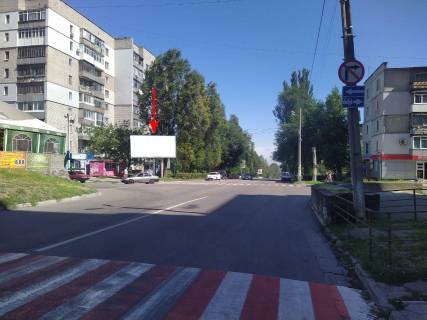 Billboard A in Kam'yanske (Dniprodzerzhinsk), 6х3   st. Mihajla Grusevs'kogo - st. Sergia Slisarenka Photo 1