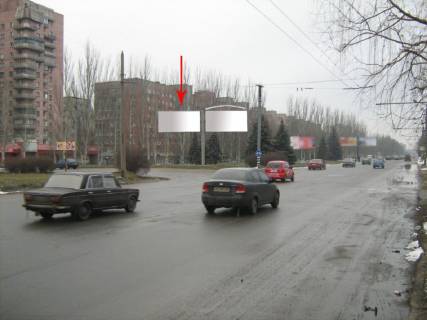 Билборд A в Днепр (Днепропетровск) 117А1,ж/м Червоний Камінь (початок - роздільник). На світлофорі. ліва фото 1