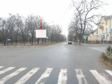 Билборд A в Никополе, 4х3  вул. Соборна (навпроти кафе Лагуна) фото 1