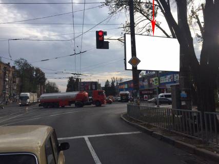Билборд A в Днепр (Днепропетровск) s154A,просп. Богдана Хмельницького (Героїв Сталінграда) - вул. Чорних Запорожців (Кротова), ТЦ ТЕРРА, БК Шиннік, на світлофорі (РОЗМІР РЕКЛАМНОЇ ПЛОЩІНИ 6,2х3,15) фото 1
