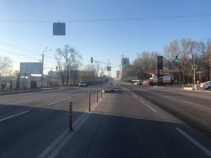Билборд B в Днепр (Днепропетровск), 6х3  Запорізьке шосе, в районі перехрестя з просп. Богдана Хмельницького (Героїв Сталінграда), на світлофорі фото 1