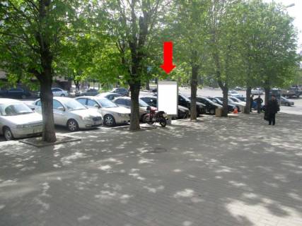 Ситилайт A в Днепр (Днепропетровск) C01A,вул. Володимира Вернадського (Дзержинського), 1-3 - пр. К. Маркса (біля казино "Імперія", будинок книги "Тріумф") фото 1