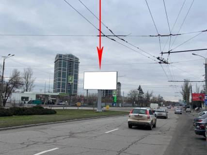 Беклайт A у Дніпро (Дніпропетровськ) t220A1, вул. Набережна Перемоги, в районі буд.№10 К, на розділовій смузі, рух у БІК вул. космічної Фото 1