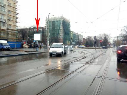 Билборд B в Днепр (Днепропетровск), 3.14х2.32  просп. Дмитра Яворницького (Карла Маркса) - вул. Степана Бандери (Шмідта), рух у бік набережної, біля світлофора фото 1