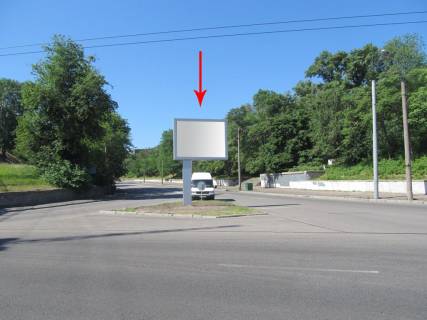 Бэклайт B в Днепр (Днепропетровск) 013Б,вул. Січеславська Набережна (Наб. В.І. Леніна), на розділовій смузі біля Мерефо-Херсонського мосту фото 1