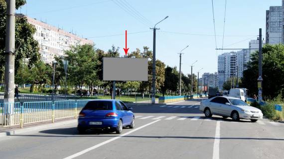 Билборд A в Днепр (Днепропетровск), 6х3  пров. Вільний - просп. Миру (біля маг. Варус), до центру фото 1