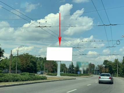 Бэклайт A в Днепр (Днепропетровск) t131A2,вул. Набережна Перемоги розділова смуга, біля лінії розвороту, рух у центр фото 1