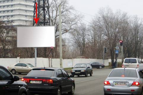 Билборд B в Днепр (Днепропетровск) 011Б,вул. Січеславська Набережна (Наб. В. І. Леніна), 5Ж (перехрестя з Павла Скоропадського вул. (Столярова), біля світлофора) фото 1