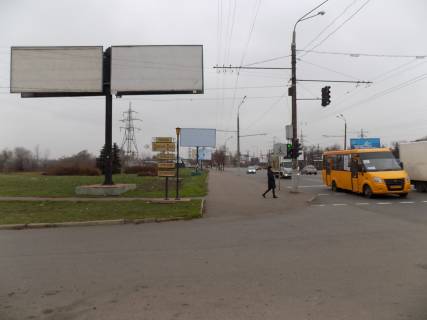 Билборд B в Кривом Роге, Ріг  вул.Волгоградська,шахта артем 1, рух у напрямку 95 кв, площина праворуч фото 1