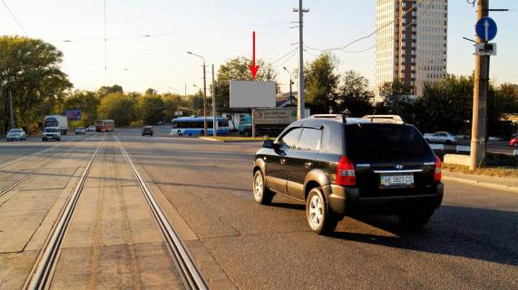 Билборд A в Днепр (Днепропетровск), 6х3  просп. Мануйлівський (Воронцова) заїзд на просп. Слобожанський (Правда) Синя АЗС фото 1
