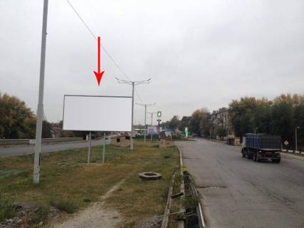Билборд A в Каменское (Днепродзержинск), 6х3  мостовий перехід через р. Дніпро (на розділовій смузі)(10), на правий берег фото 1