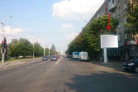 Скроллер A в Днепр (Днепропетровск) s054А5,вул. Січеславська Набережна (Наб. В. І. Леніна) - вул. Воскресенська (Леніна) напрям до Нового мосту, ПУМБ, біля світлофора - 230833 фото 1