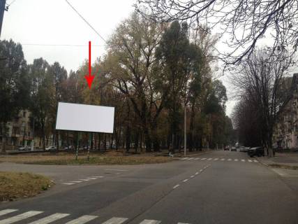 Билборд A в Каменское (Днепродзержинск), 6х3  спуск-підйом на перехресті просп. Свободи та вул. Мира фото 1