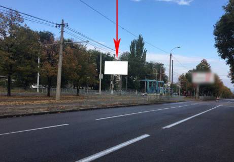 Билборд B в Днепр (Днепропетровск), 6х3  вул. Робоча - вул. Ньютона (біля школи), на світлофорі, до центру фото 1