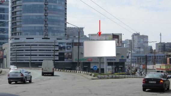 Призматрон, Призма A у Дніпро (Дніпропетровськ) 009А1, вул. Січеславська Набережна (Наб. В.І. Леніна), на узбіччі при з'їзді з Нового мосту, біля ТРЦ МОСТ СІТІ - 168606 Фото 1