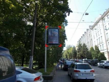 Ситилайт B в Львове вул. Листопадового Чину (біля парку ім. Івана Франка), місце 5 фото 1