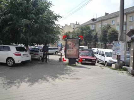 Ситилайт B в Львове вул. Дністровська, 3 (з боку "ПриватБанку") фото 1